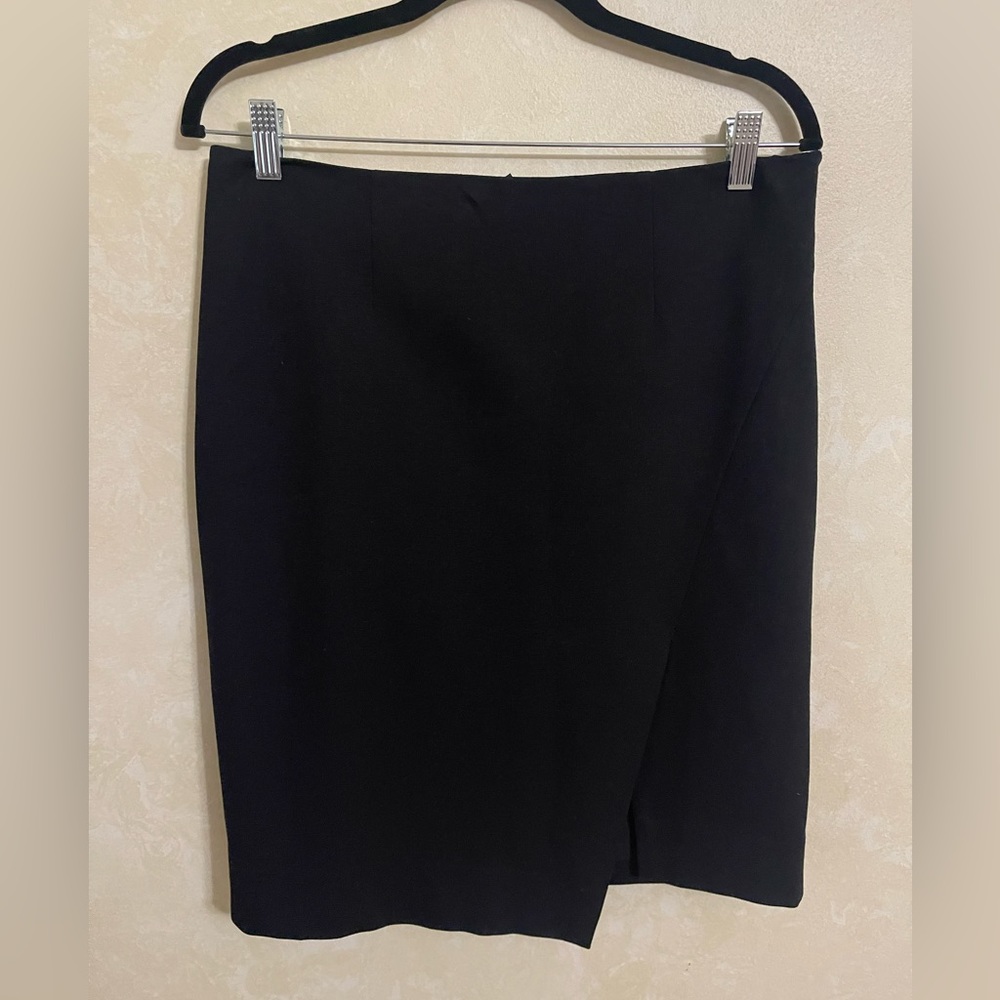 White House Black Market Black Skirt Size 10 with Front Slit Stretch